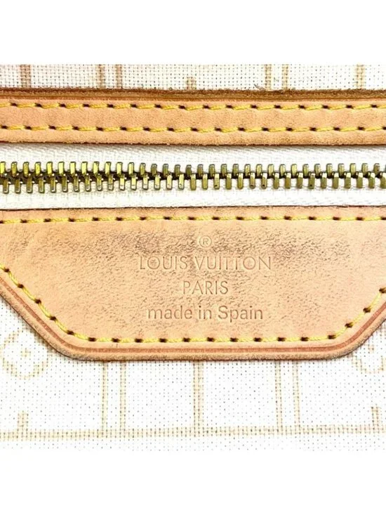 Louis Vuitton Neverfull MM Damier Azur Leather White Tote Gold - Picture 4 of 15